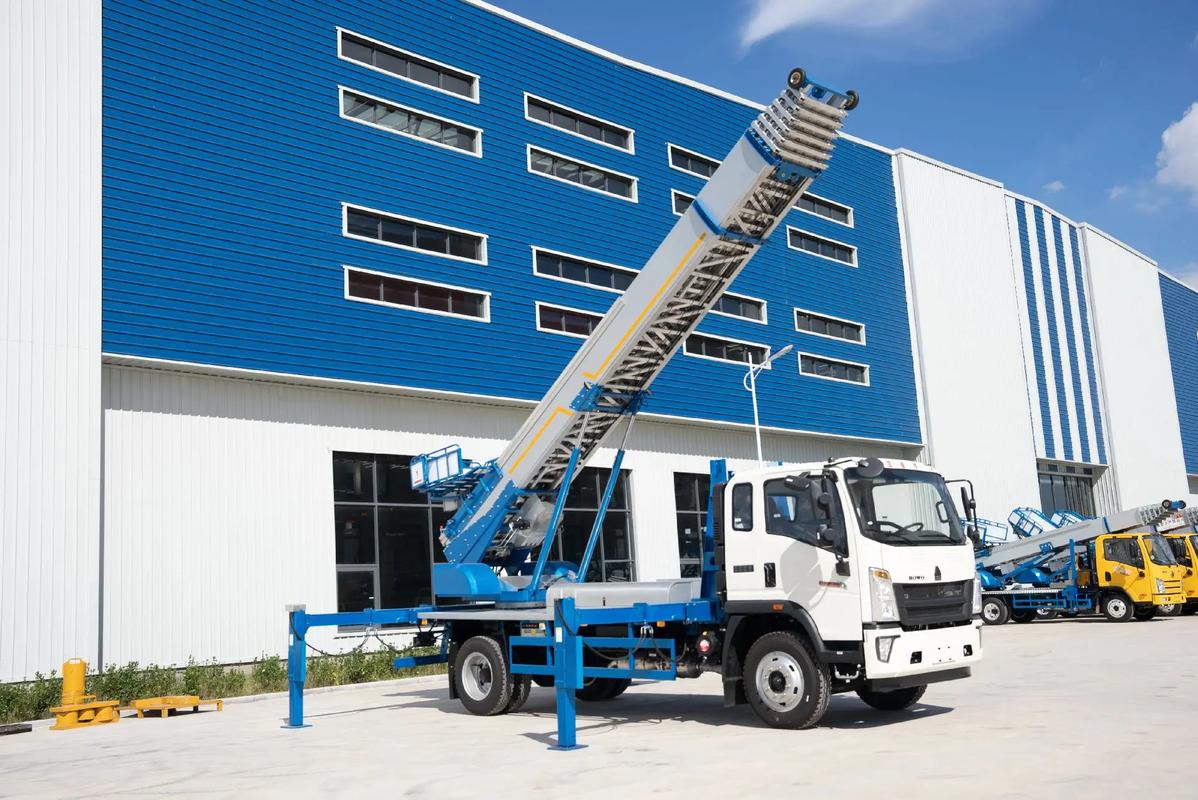 长沙小型云梯车上料车租赁多少钱