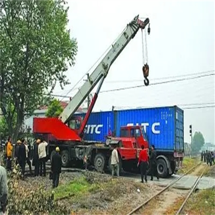 长沙如何快速找到附近的吊车救援公司